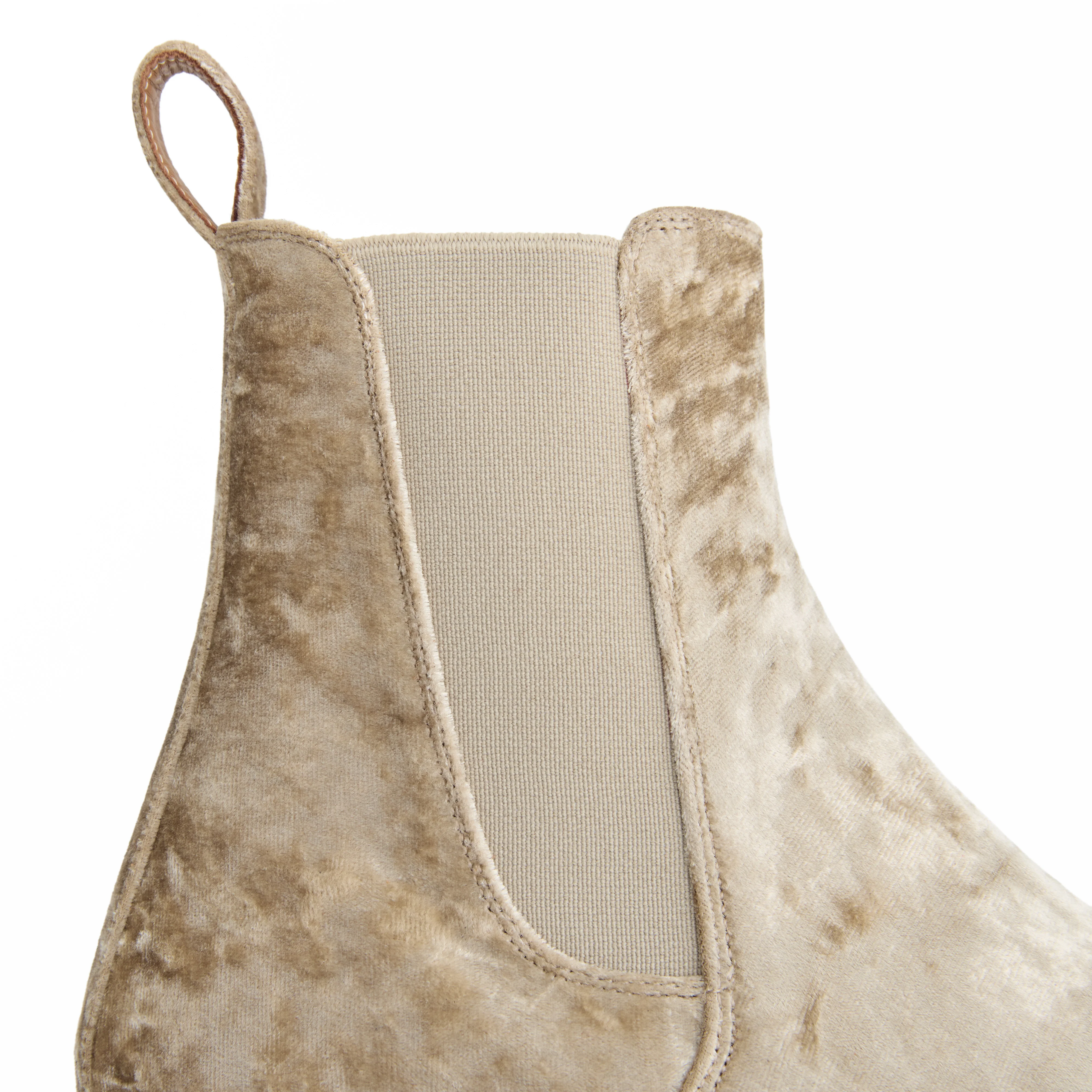 THE CHAMPAGNE VELVET - Image 4