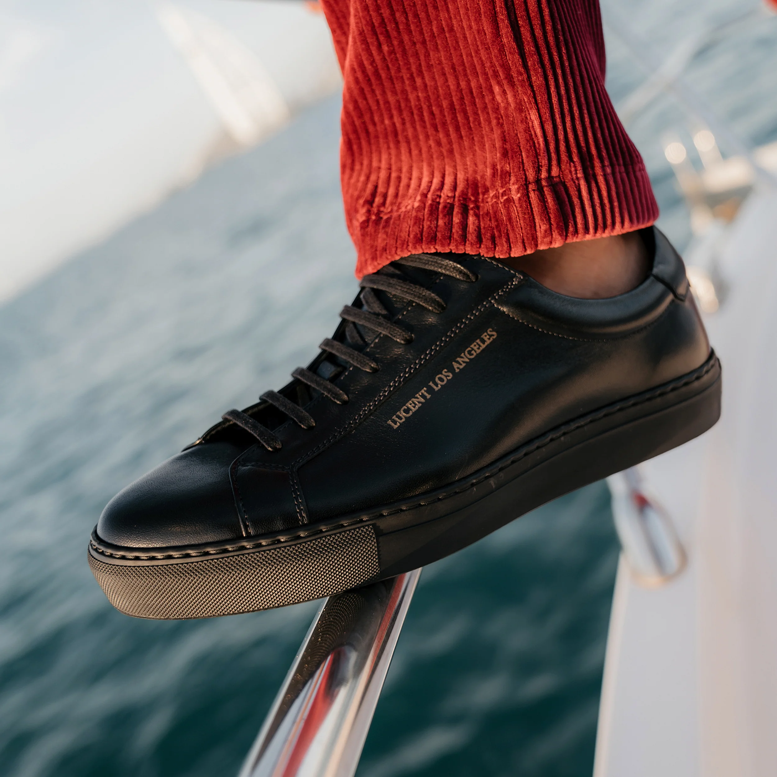 THE LUCENT SNEAKER (BLACK) - Image 6