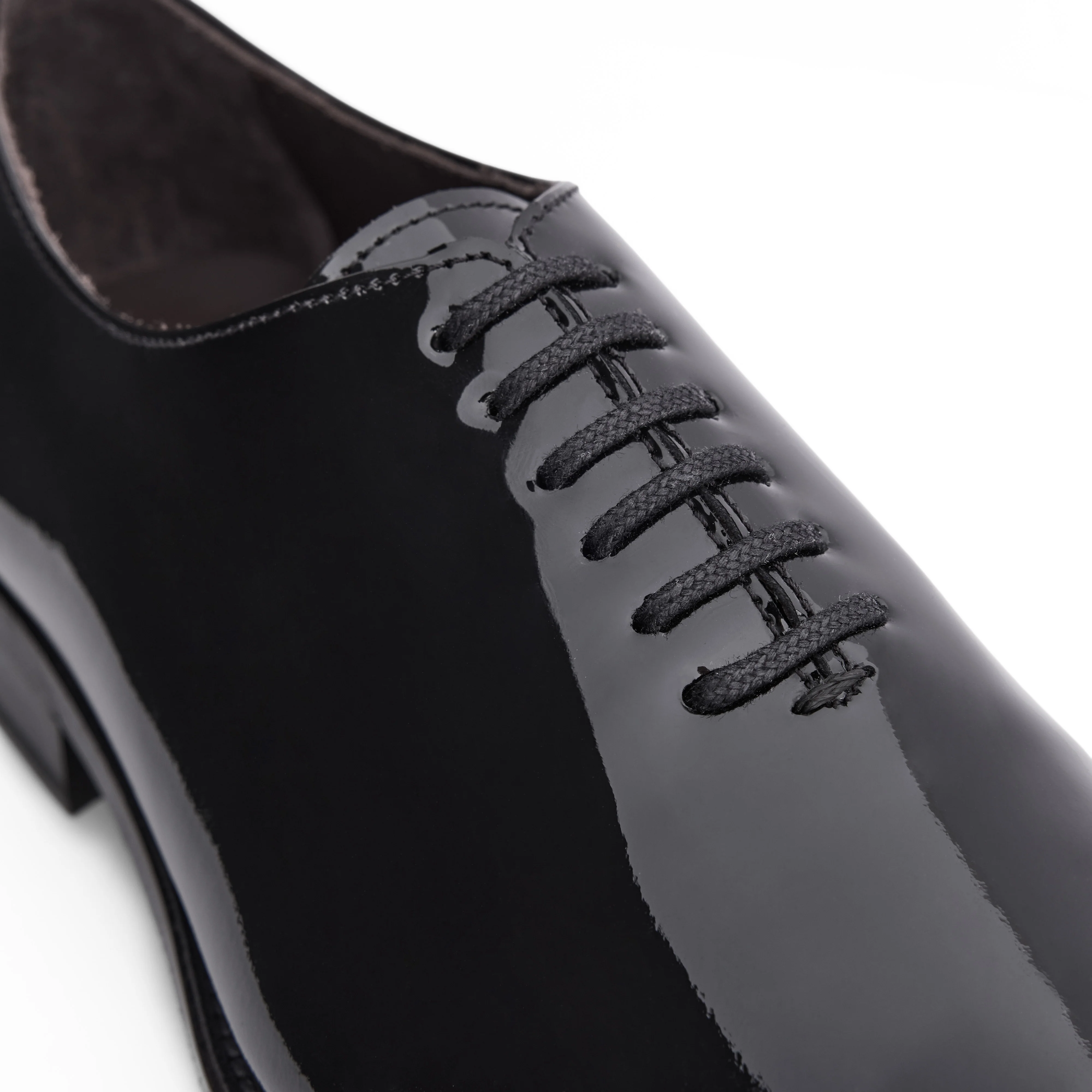 THE OXFORD - Image 4