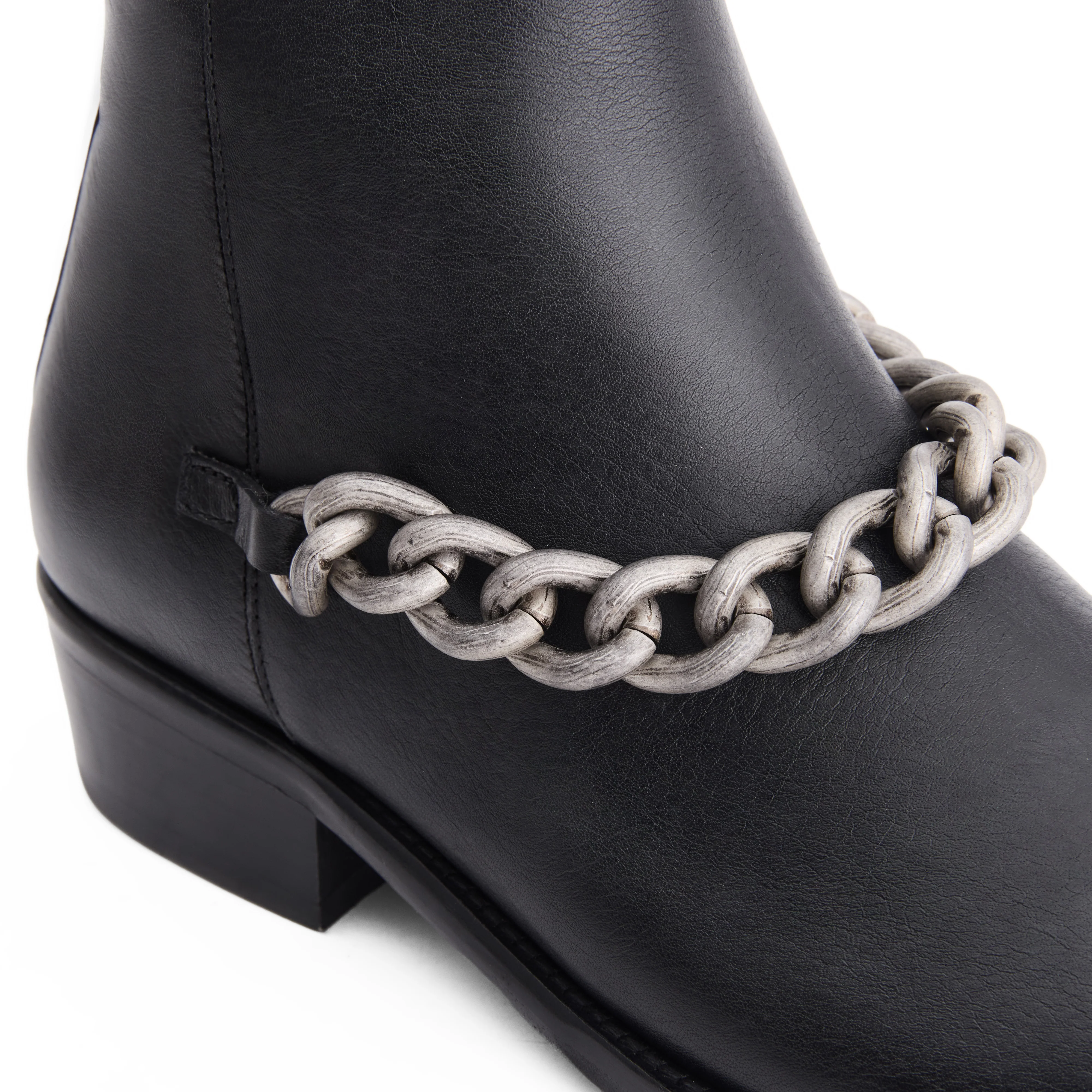 THE VANGUARD - Image 5