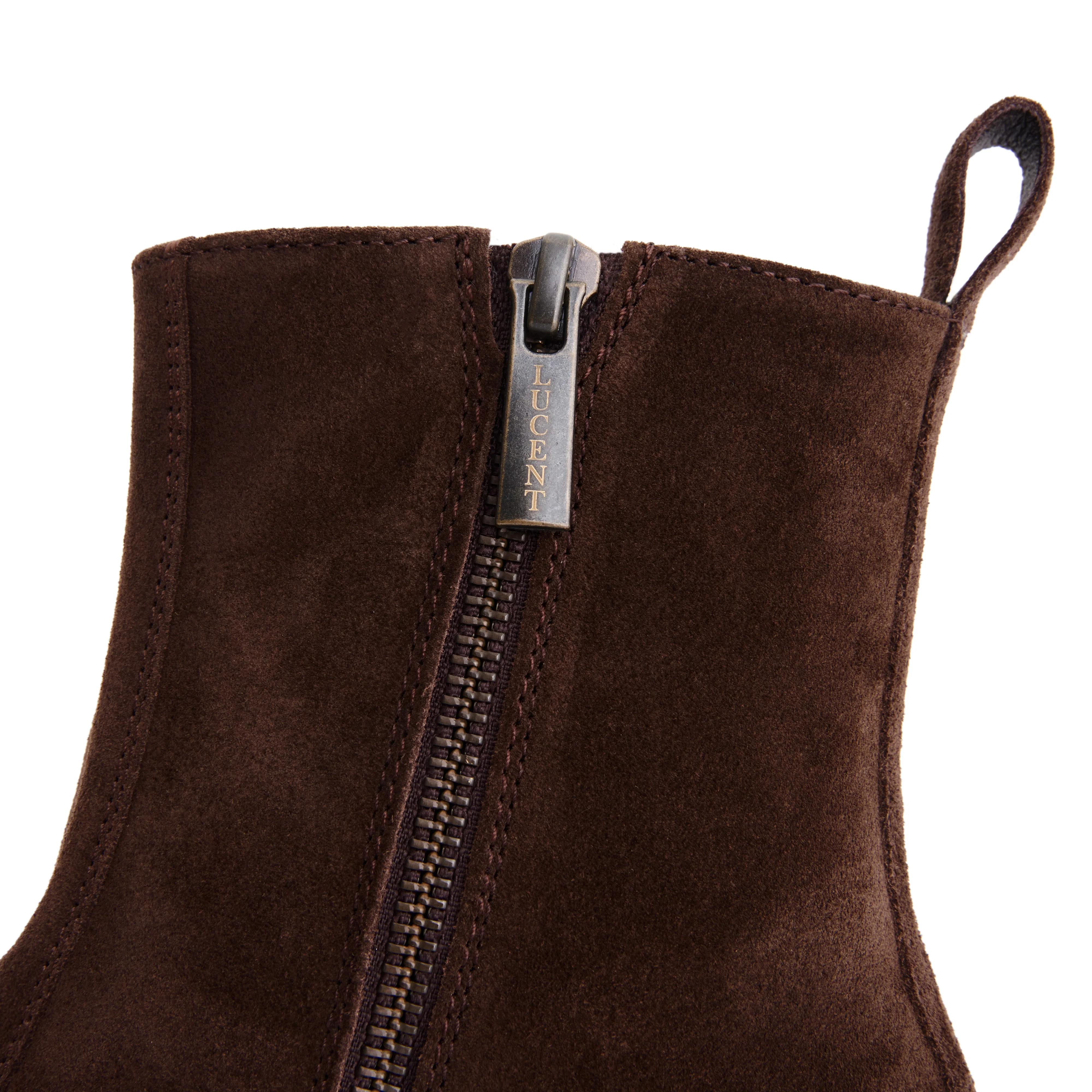 THE VOYAGER - Image 4